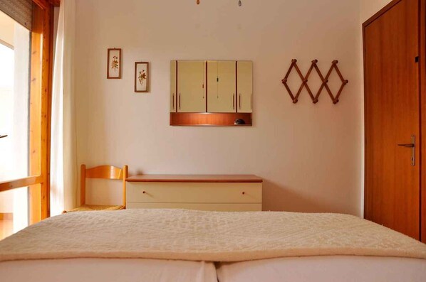 1 bedroom