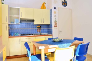 Dining - Holiday apartment mit Klimaanlage und Balkon (Bibione)
