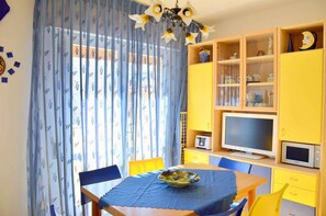 Dining - Holiday apartment mit Klimaanlage und Balkon (Bibione)