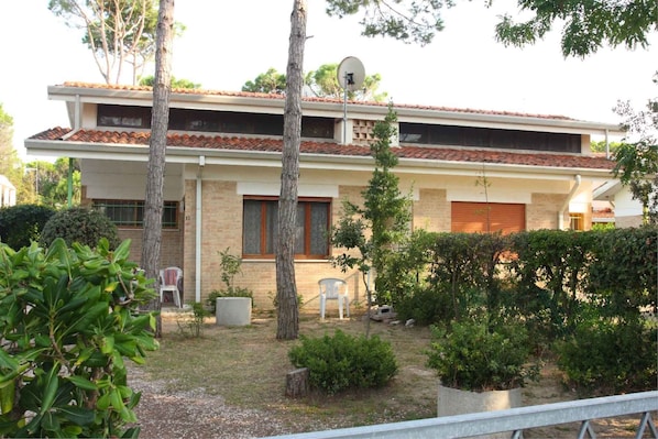 Exterior