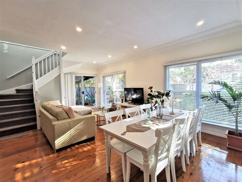 Comfy 4 Bedroms Corner House