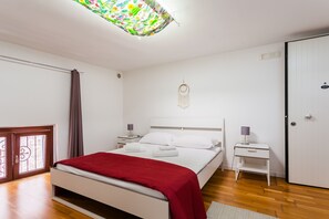 1 quarto, Wi-Fi de cortesia, roupa de cama