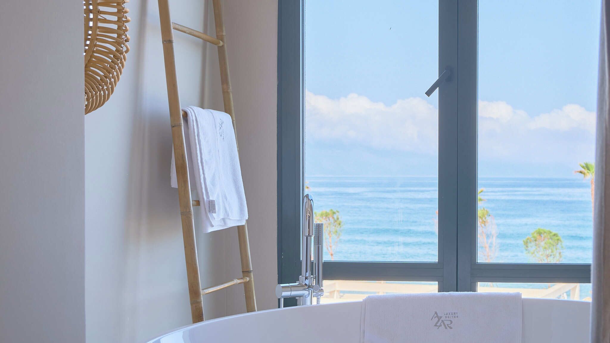Private spa tub