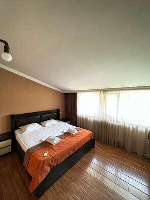Family Room | Free WiFi - Hotel Piano (Tbilisi)