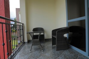 Terrace/patio - Silver Oaks Hotel (Fort Portal)