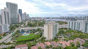Front of property - Best of Ocean Reserve by Cielo Stays (Sunny Isles Beach)