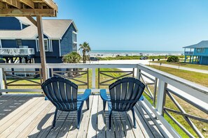 Property grounds - 2nd Row Gulf Views, Elevated Sunning Deck, Updated Interior, Easy Beach Access (Galveston)