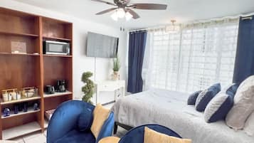 1 bedroom, iron/ironing board, travel cot, WiFi