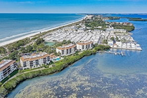 Condo, 2 Bedrooms | Aerial view