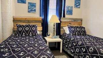 House, 4 Bedrooms | 4 bedrooms, iron/ironing board, free WiFi