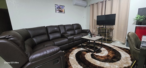 Living area - Nasinu's Ideal Family Apartment 2 (Nasinu)