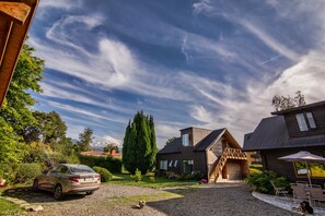 Exterior - Luckys Hostel (Pucón)