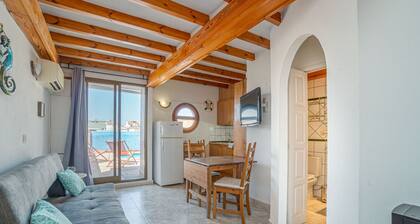 403-A-Schöne Wohnung mit Blick auf den Kanal und Swimmingpool