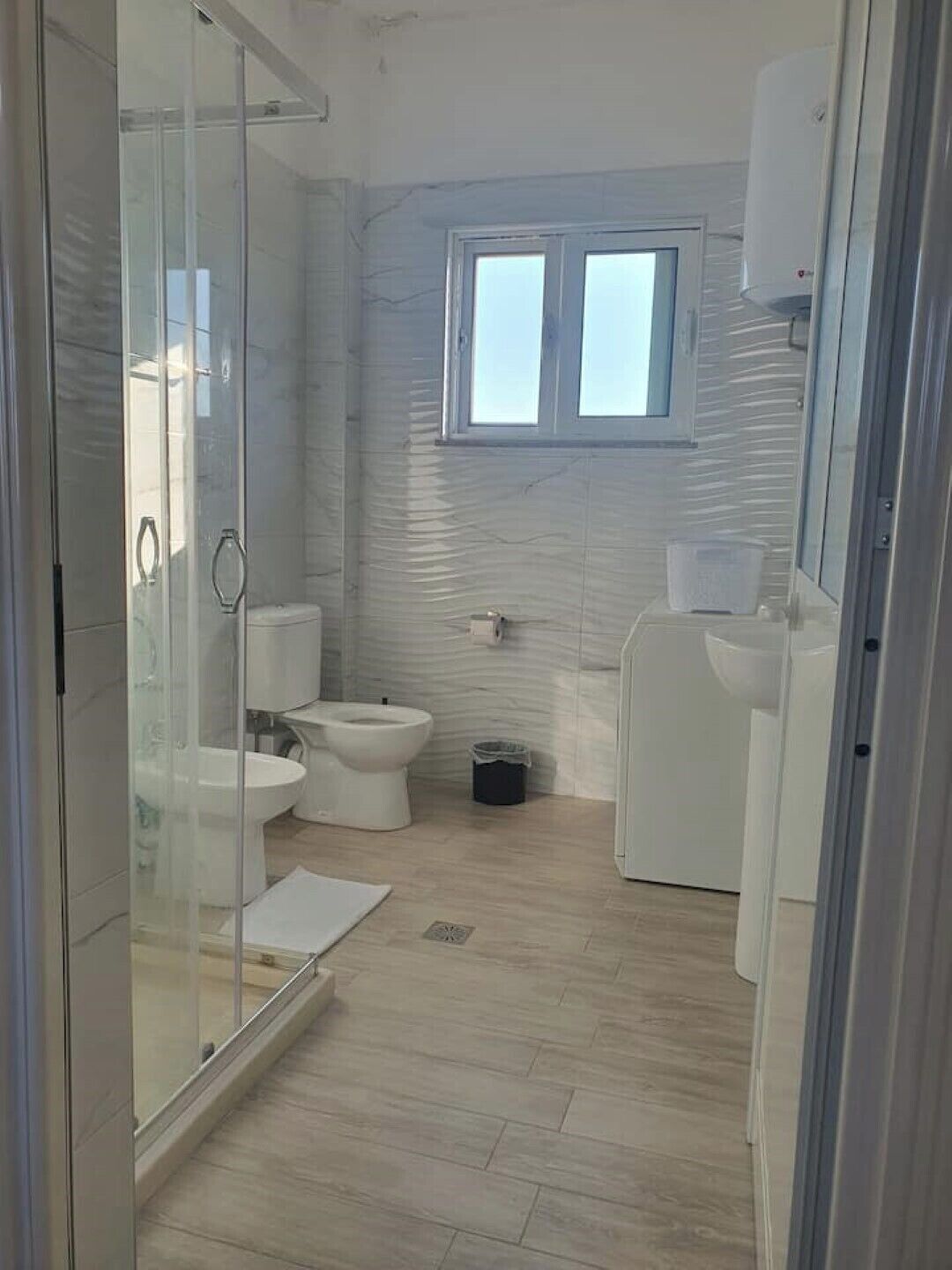 Shower, toilet paper