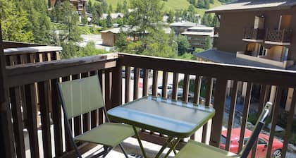Studio 4 Personnes Avec Balcon aux Pieds des Remontées Mécaniques