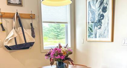 Lake Top Cottage - Midcoast Maine - New Reno - High-Speed WiFi