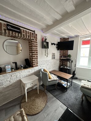 Interior - Le Tiwi en Plein Cœur du Vieux Bassin (Honfleur)