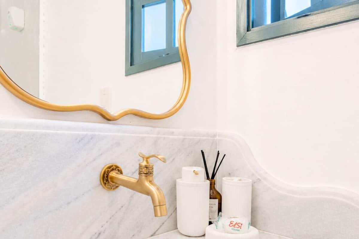 Premium Loft | Premium bedding, minibar, in-room safe, individually decorated