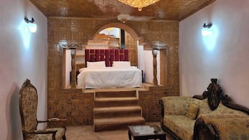 Deluxe Double Room | Soundproofing, iron/ironing board, free WiFi
