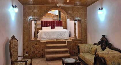Royal Garden Hotel