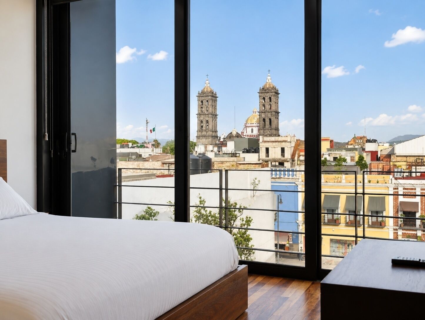 2 chambres, fer et planche à repasser, lit parapluie, Wi-Fi gratuit