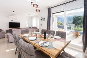 Dining -  Villa Green Valey   (SRINJINE)