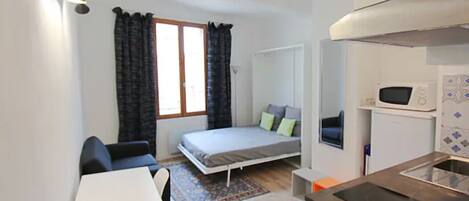 1 soverom, strykejern/-brett, wi-fi (inkludert) og sengetøy