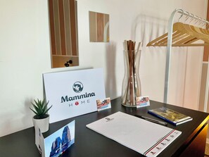 Interior detail - Mammina Home Napoli - Santa Lucia (Naples)