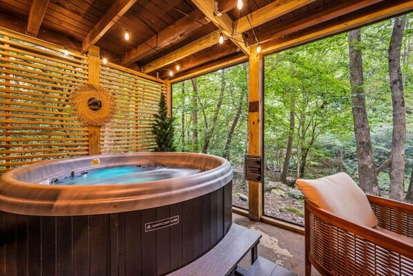 Indoor spa tub