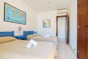 3 Schlafzimmer, Bügeleisen/Bügelbrett, kostenloses WLAN, Bettwäsche
