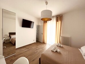 1 makuuhuone, työpöytä, ilmainen Wi-Fi, vuodevaatteet