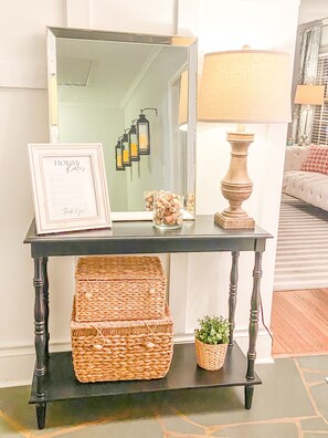 Interior - Well-Appointed South CLT Ranch - Chef's Kitchen/King En Suite/Gas Fire Pit (Charlotte)