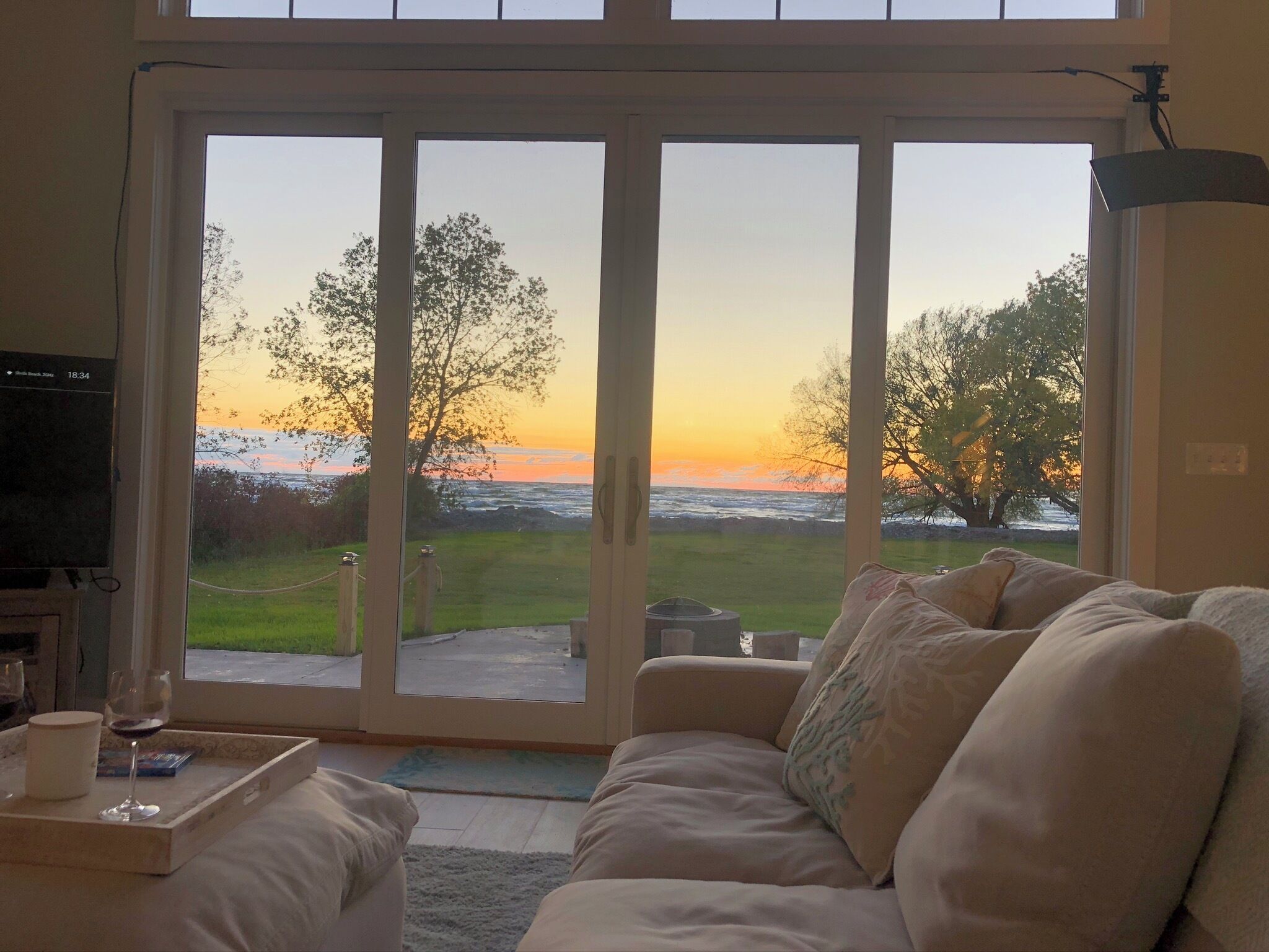 Smart TV, video library