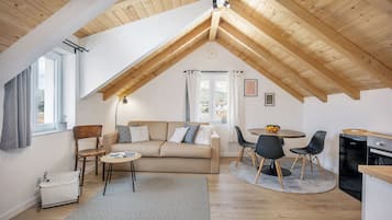 Comfort Studio Suite | Blackout curtains, soundproofing, free WiFi, bed sheets