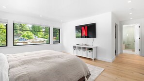 4 chambres, bureau, Wi-Fi, draps fournis