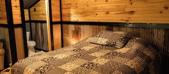 Black Ben Bear Cabin