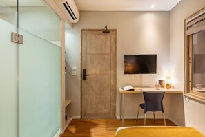 Chambre Simple | Bureau, espace de travail pour ordinateur portable, Wi-Fi gratuit