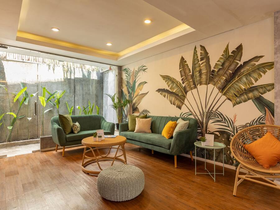 Área de estar no saguão