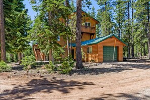 Exterior - Mallard Manor - Hot Tub! (Duck Creek Village)