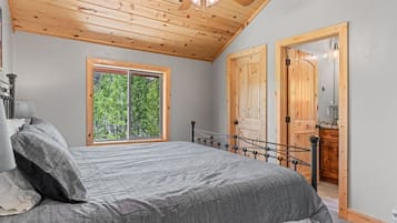 4 bedrooms, WiFi, bed sheets