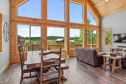 Aspen Acre Luxury Retreat