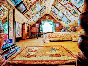 1 bedroom, iron/ironing board, free WiFi, bed sheets - Miracles on Polly- Memory Lane Cabin  (Belfast)