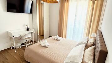 1 camera, Wi-Fi, lenzuola