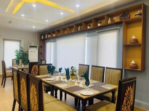 Couples’ dining - Canal View Hotel (Rahim Yar Khan)