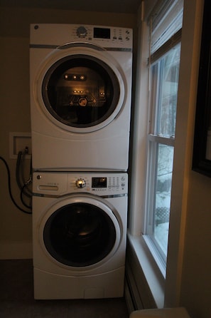 Interior - Two Bedroom Apt in Barre VT! (Barre)