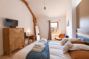 2 chambres, fer et planche à repasser, lit parapluie, Wi-Fi gratuit