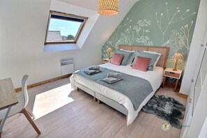 3 bedrooms, iron/ironing board, free WiFi, bed sheets