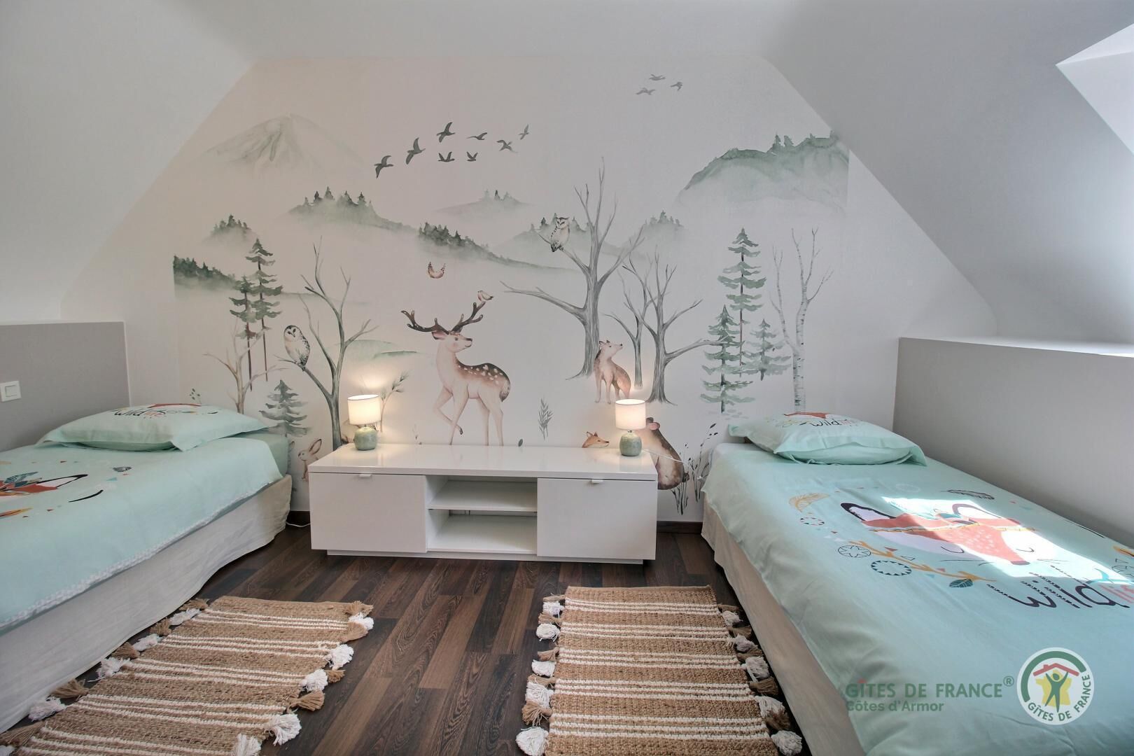 2 chambres, fer et planche à repasser, Wi-Fi gratuit
