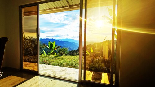 Finca El Recuerdo, Vergara.