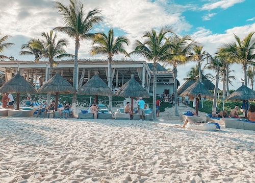 Beautiful Akumal two bedroom townhouse with private plunge pool